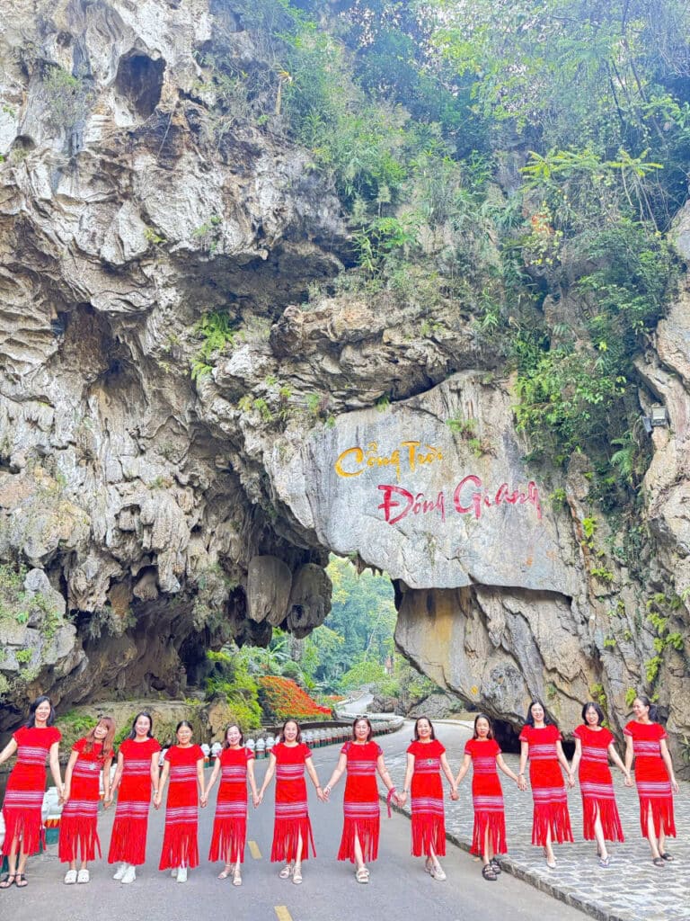Cổng Trời Đông Giang